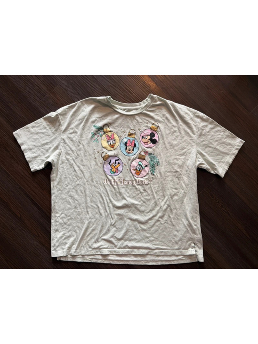Disney Mickey Christmas ornaments t shirt xl green